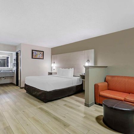 Econo Lodge Augusta, Downtown Экстерьер фото