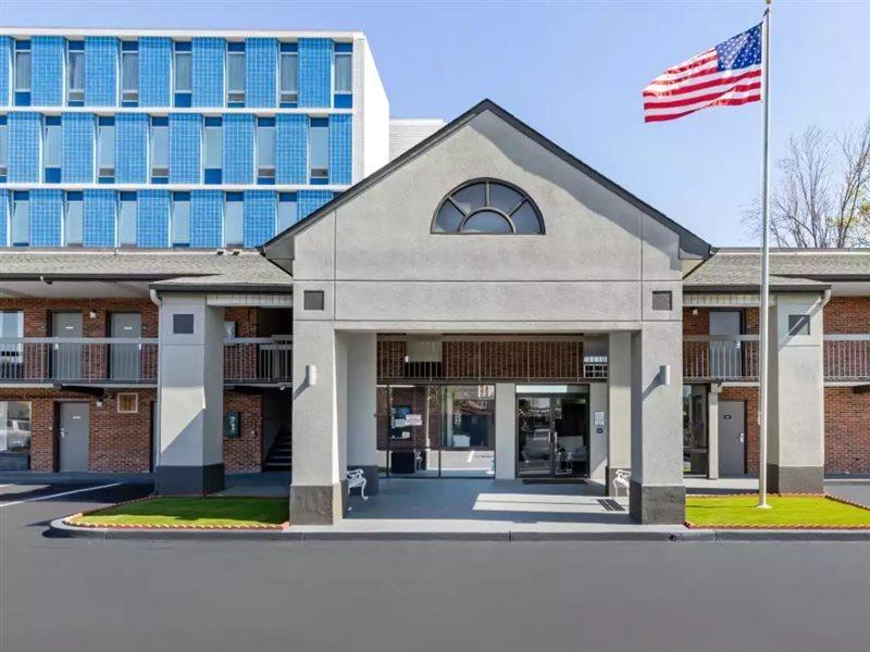 Econo Lodge Augusta, Downtown Экстерьер фото