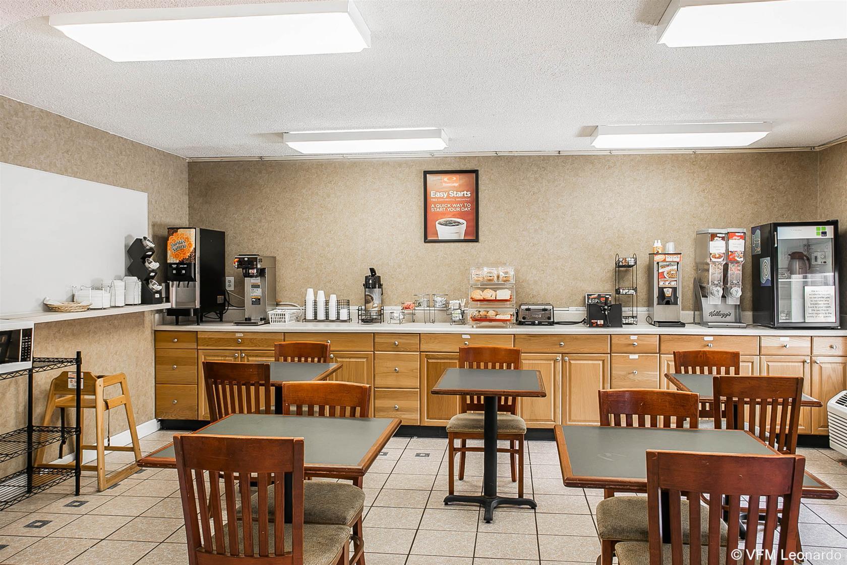 Econo Lodge Augusta, Downtown Экстерьер фото