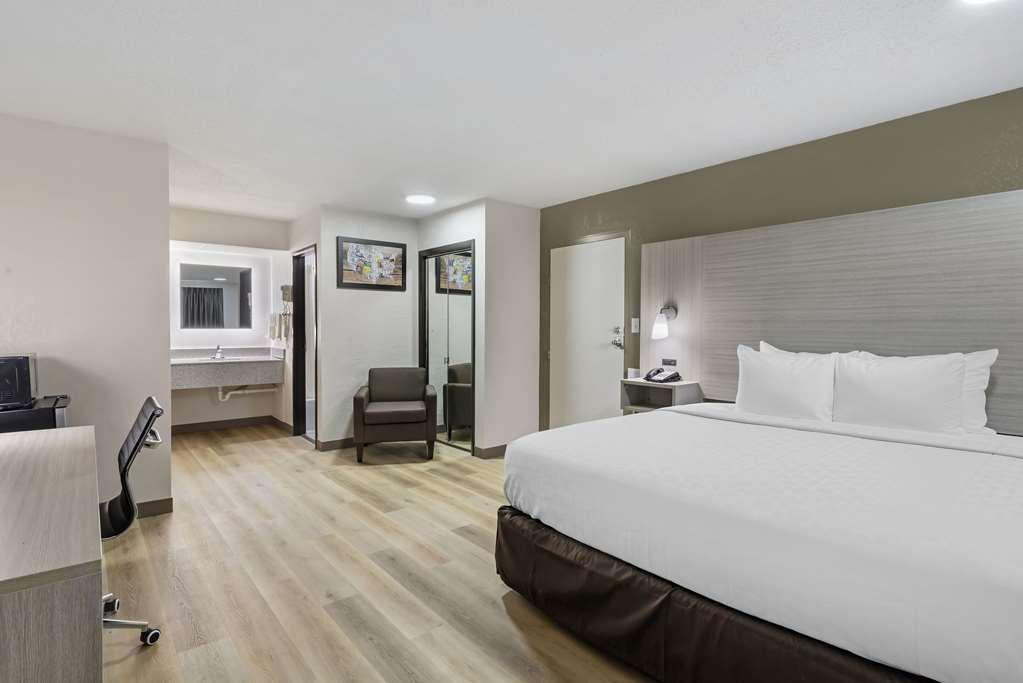 Econo Lodge Augusta, Downtown Номер фото
